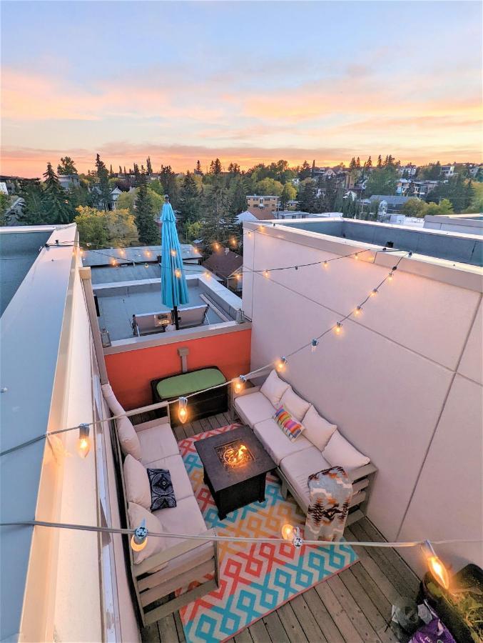Monki Di Executive Suites - Glas - Luxury Inner City Home 3 Min To Downtown W Private Rooftop Patio Fireplace YYC Exteriör bild