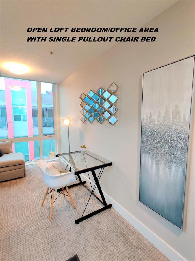 Monki Di Executive Suites - Glas - Luxury Inner City Home 3 Min To Downtown W Private Rooftop Patio Fireplace YYC Exteriör bild